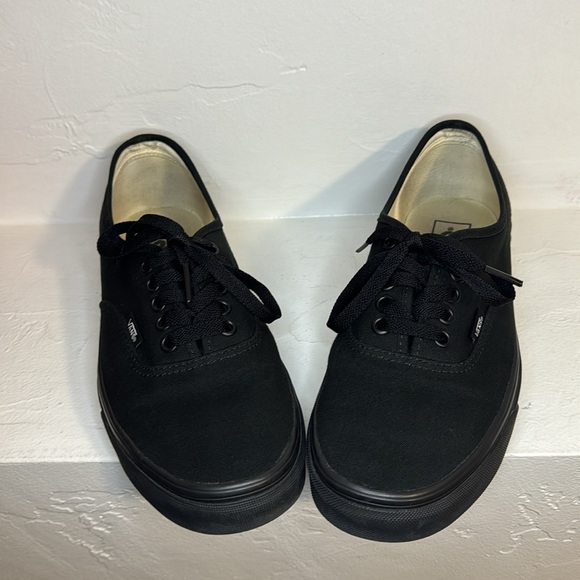 Vans Heritage all black sneaker size W9/M7.5 - Picture 3 of 12